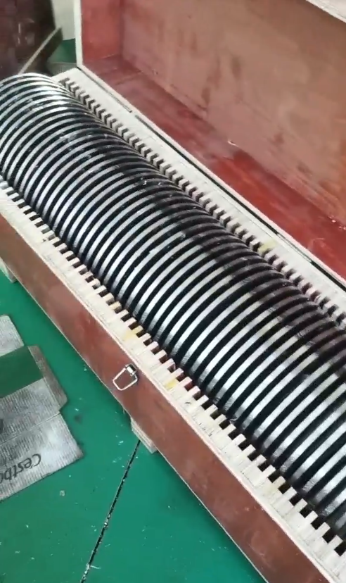 custom-size-industrial-slitter-knives-01 定制尺寸工业分切刀片-01