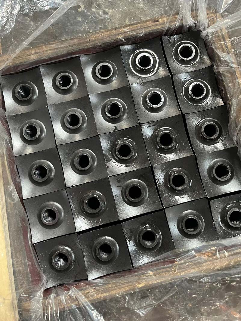 single-shaft-shredder-blades-in-wooden-box-01 木箱单轴撕碎机刀片-01