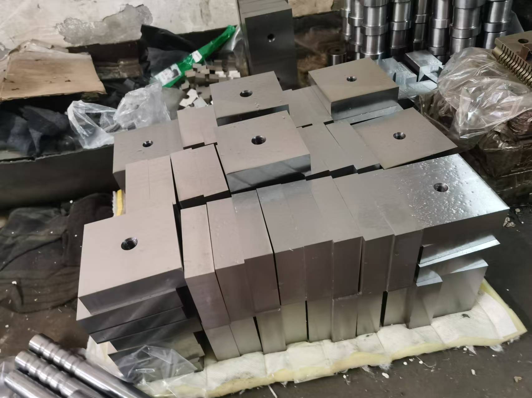 rebar-cutting-blade-stock-photos-03 钢筋切割刀片-库存照片-03