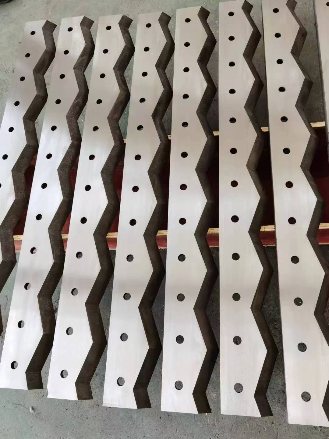 shearing-blades-for-steel-mills 钢厂剪切刀片