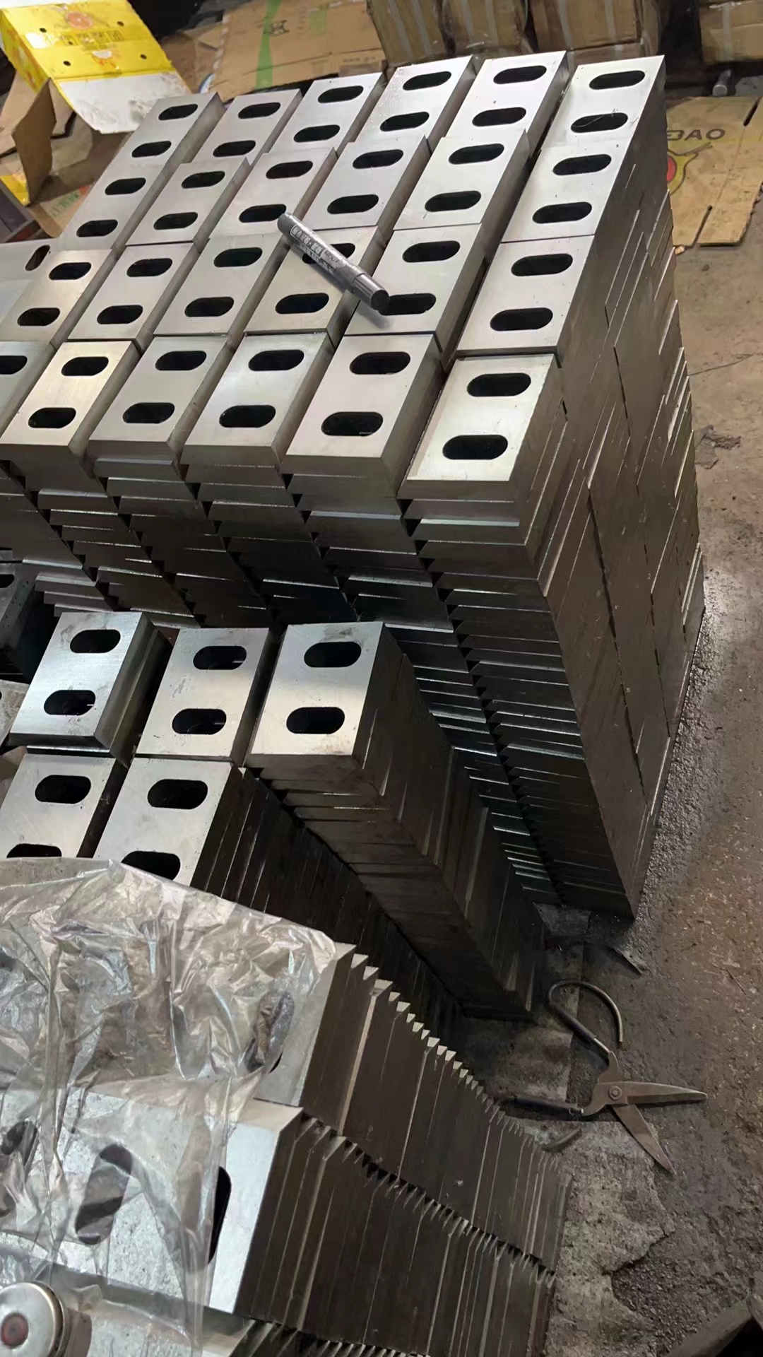 plastic-crusher-blades-manufacturer-01 塑料破碎机刀片制造商-01