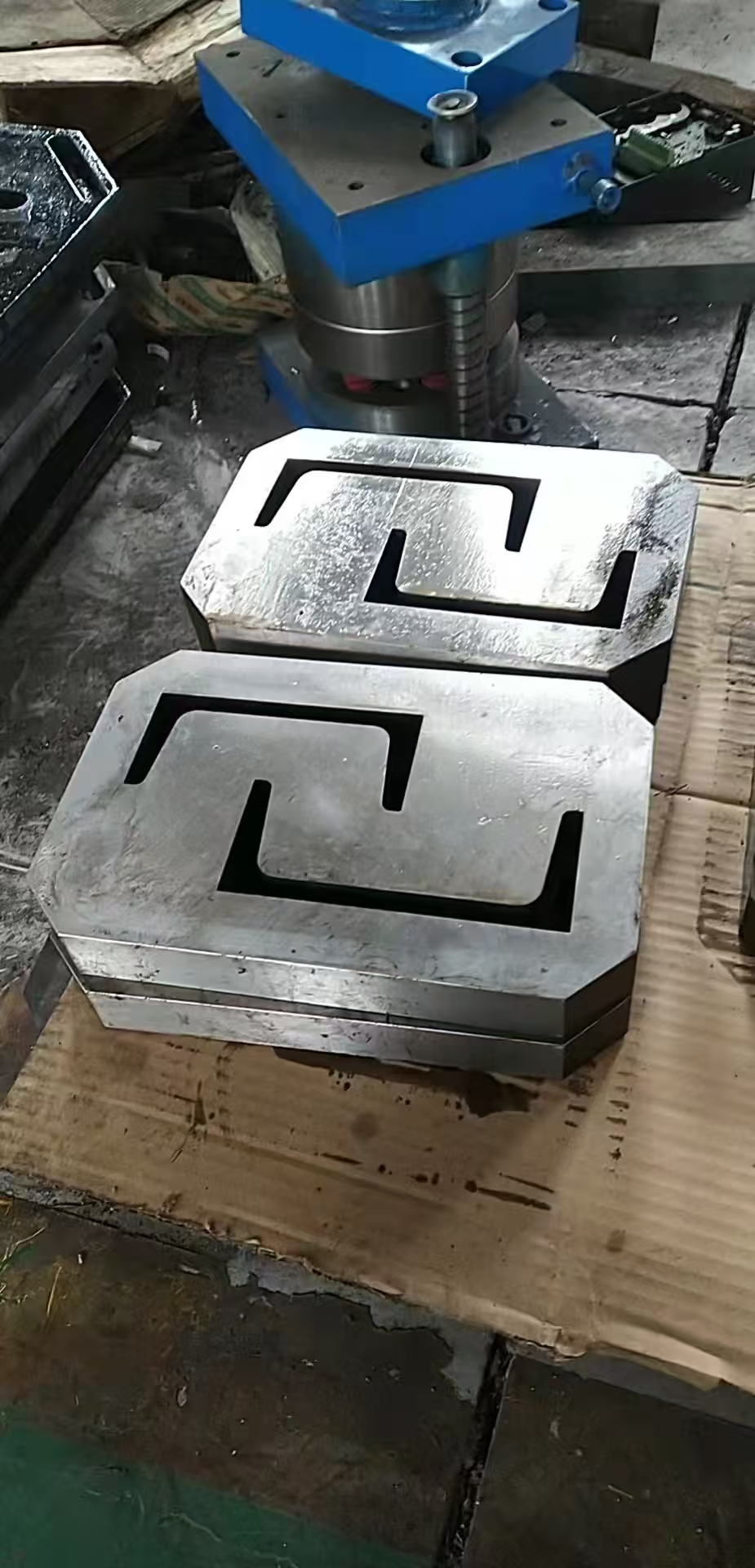 钢铁工人工具 2