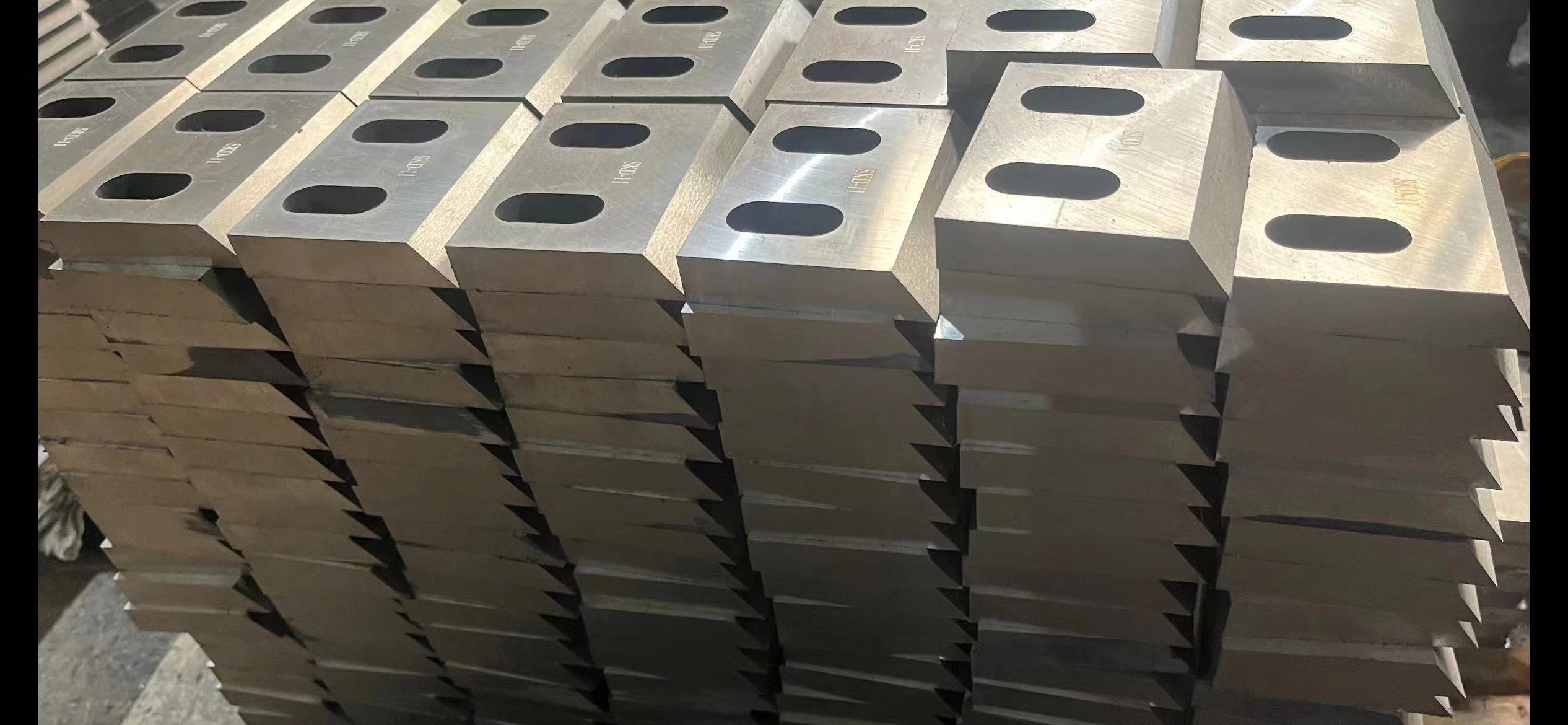 塑料粉碎机刀片