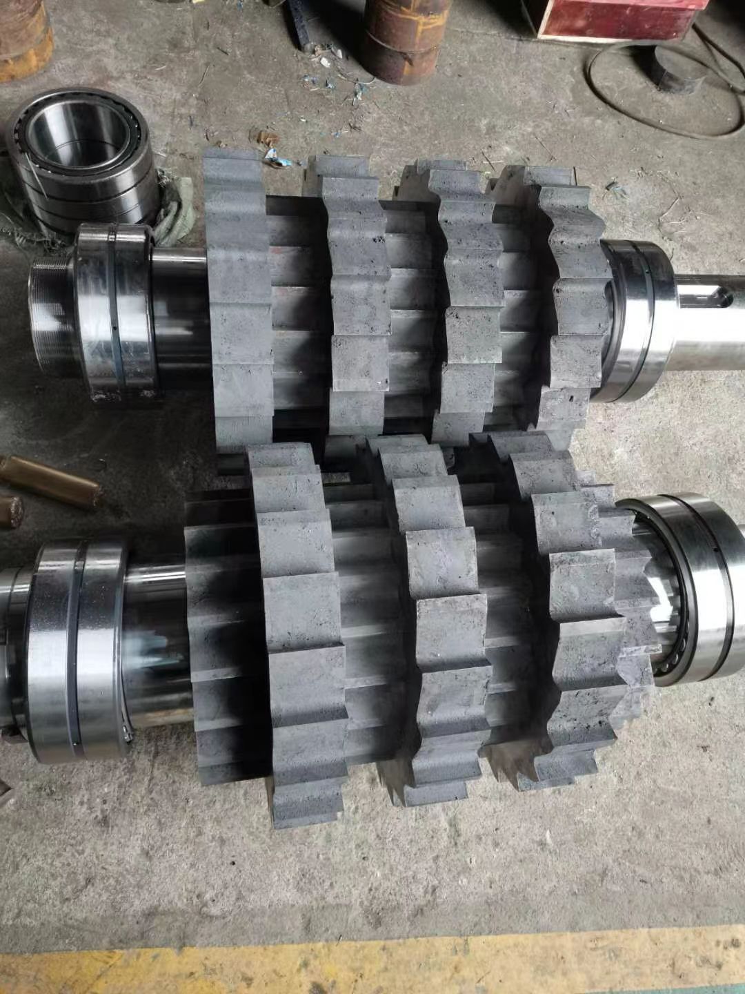 双轴碎纸机轴组件带刀具-03