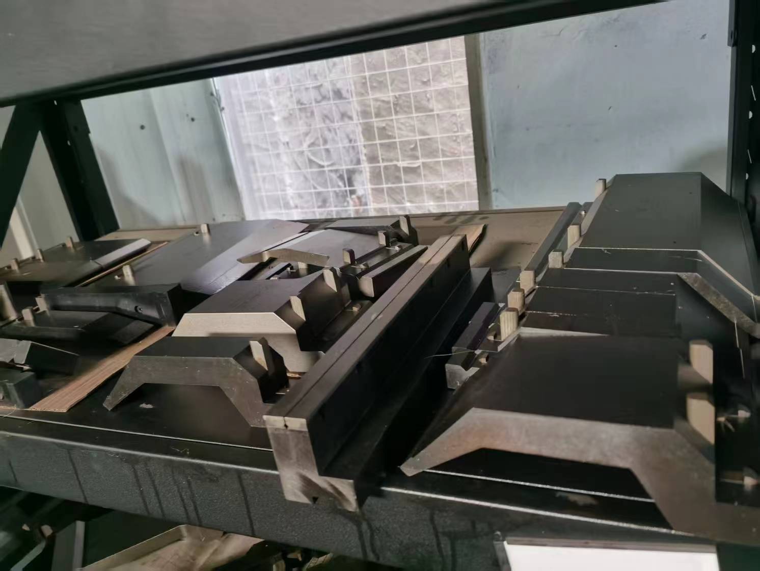 精密折弯机冲头和上部模具 