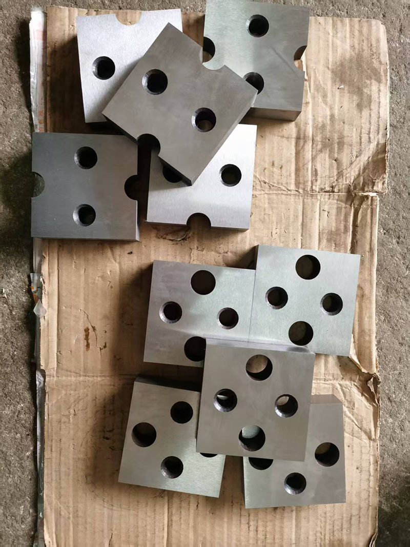 用于重型建筑用途的 10 件套耐磨钢筋刀片和高强度液压刀块