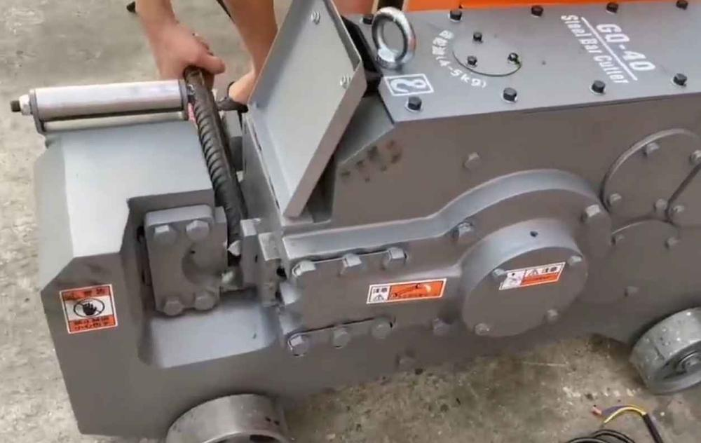 手动与电动钢筋切割机：如何选择合适的工具和刀片